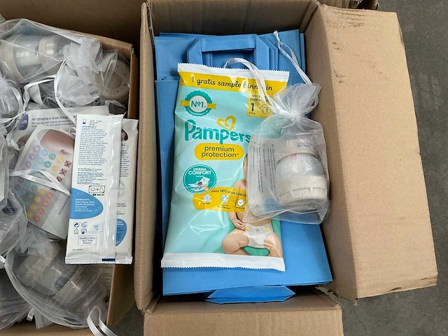 Partij babyverzorgingsproducten - afbeelding 5 van  10