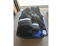 Partij backdrops zwart- various light equipment - afbeelding 2 van  3