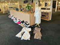 Partij badjassen en handdoeken - afbeelding 1 van  9