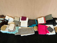 Partij badjassen en handdoeken - afbeelding 5 van  9