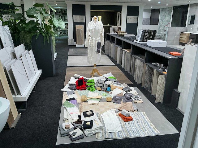 Partij badjassen en handdoeken - afbeelding 1 van  6