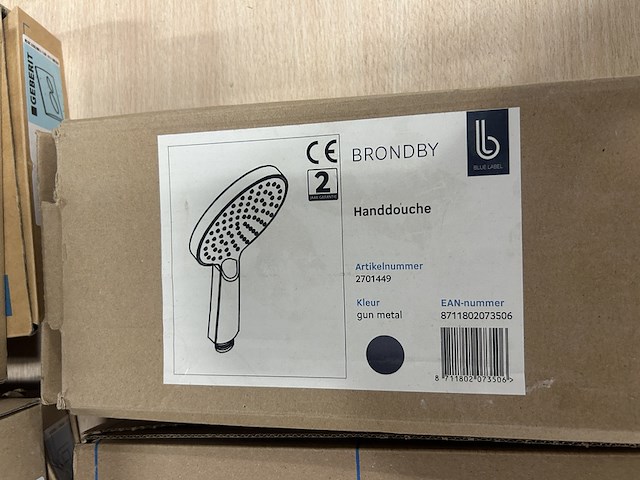Partij badkamer- en toilet accessoires, w.o. brondby, orcon, geberit - afbeelding 2 van  5