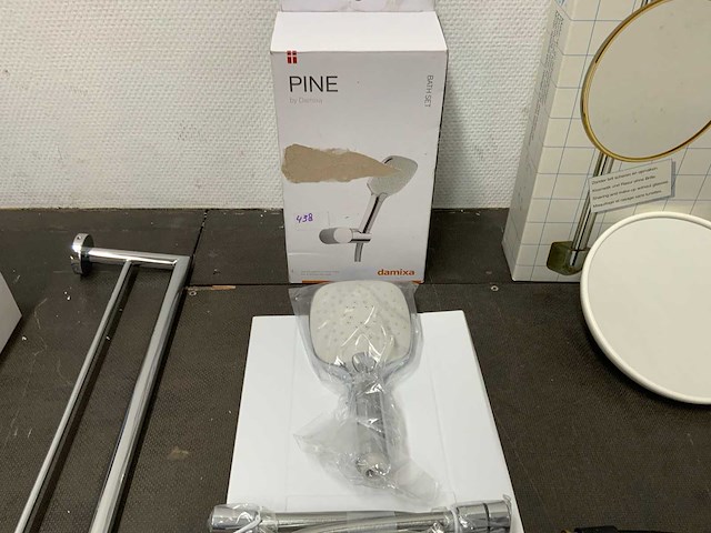 Partij badkamer accessoires - afbeelding 12 van  15