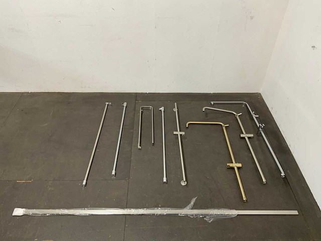 Partij badkamer accessoires - afbeelding 1 van  7