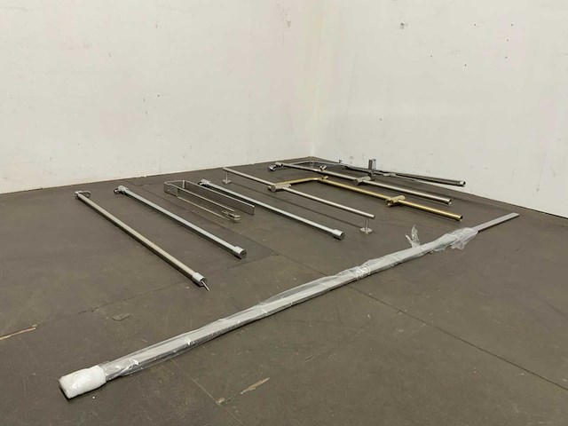 Partij badkamer accessoires - afbeelding 2 van  7