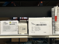 Partij badkameraccessoires w.o. zeepdispenser w.o. viega, fiora - afbeelding 1 van  4