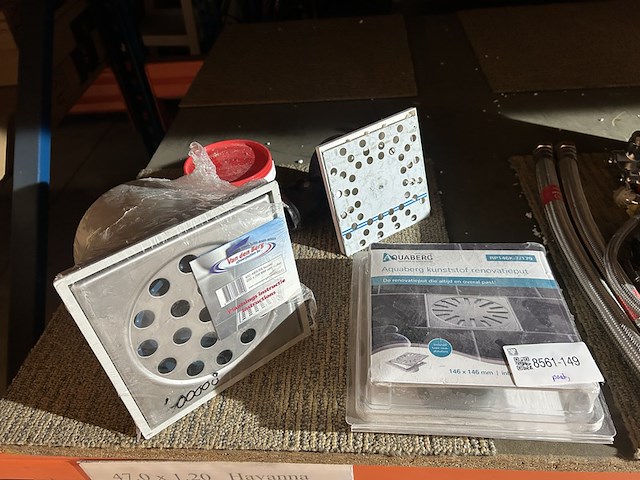 Partij badkamer/sanitair accessoires en toebehoren w.o. aquaberg - afbeelding 1 van  5