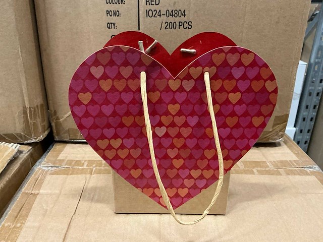 Partij bag gift full love 12,5x12,5x12,5cm red (2000x) - afbeelding 1 van  7