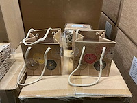 Partij bag kraft blum green/rood 13x13x13cm (3250x) - afbeelding 1 van  7