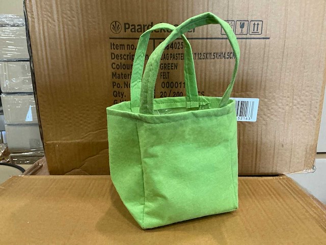 Partij bag pastel felt 12,5x11,5xh14,5cm green (1400x) - afbeelding 4 van  7