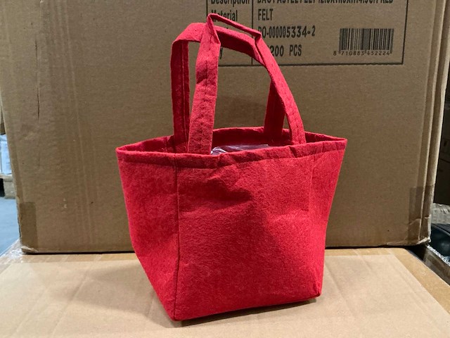 Partij bag pastel felt 12,5x11,5xh14,5cm red (600x) - afbeelding 1 van  4
