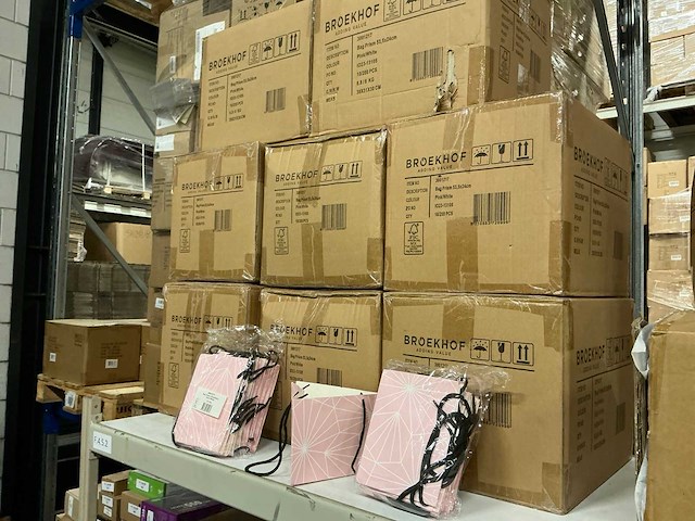 Partij bag prism 17x13cm pink/white (1600x) - afbeelding 2 van  2