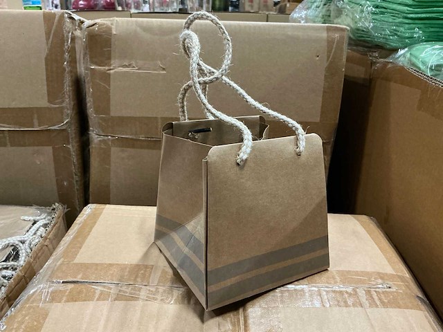 Partij bag sporty carton 12,5x11,5xh12,5cm taupe (2400x) - afbeelding 1 van  5