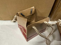 Partij bag sporty carton 9,5x8,5xh9,5cm (380x) - afbeelding 2 van  5