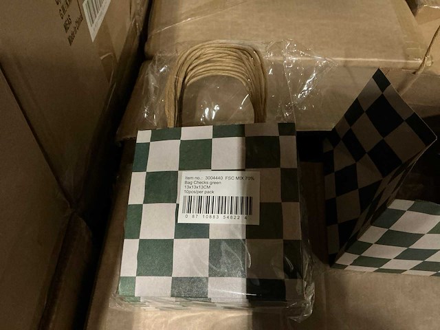 Partij bags checks green 13x13x13cm brown craft paper (1440x) - afbeelding 4 van  5