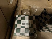 Partij bags checks green 13x13x13cm brown craft paper (1440x) - afbeelding 4 van  5