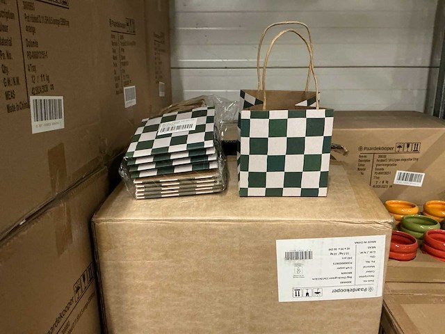 Partij bags checks green 13x13x13cm brown craft paper (1440x) - afbeelding 1 van  3