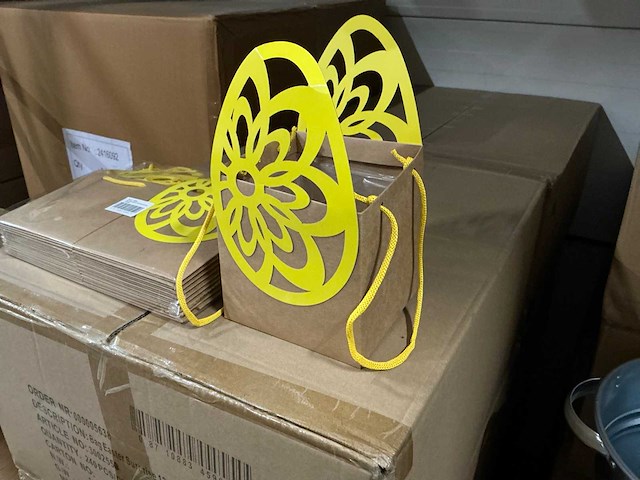 Partij bags easter surprise 13x13x13/23.2cm yellow (1830x) - afbeelding 3 van  7