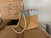 Partij bags festive stars cardboard 13x13xh15cm silvers (5000x) - afbeelding 2 van  5