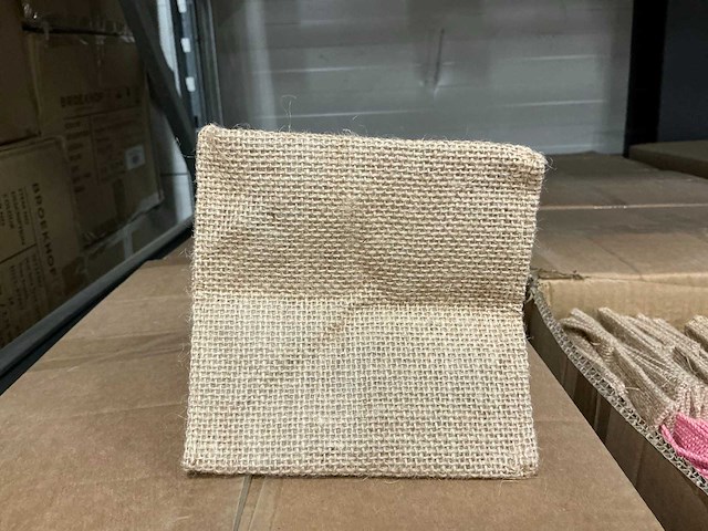 Partij bags foxy jute pink 12,5x12x5xh12,5cm (220x) - afbeelding 2 van  3