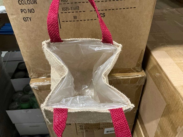 Partij bags foxy jute red 14,5x14,5,14,5cm (900x) - afbeelding 2 van  7