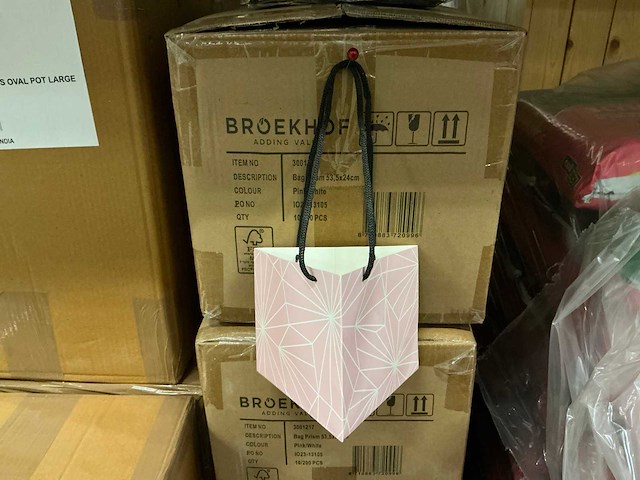 Partij bags prism pink/white 53,5x24cm (2000x) - afbeelding 1 van  7