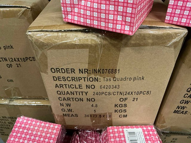 Partij bags quadro pink 10,5x10,5x10,5cm (2600x) - afbeelding 5 van  5