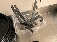 Partij bakblikken en pannengrijpers - afbeelding 3 van  3