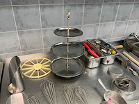 Partij bakker en keuken garnituren en gereedschappen - afbeelding 6 van  12
