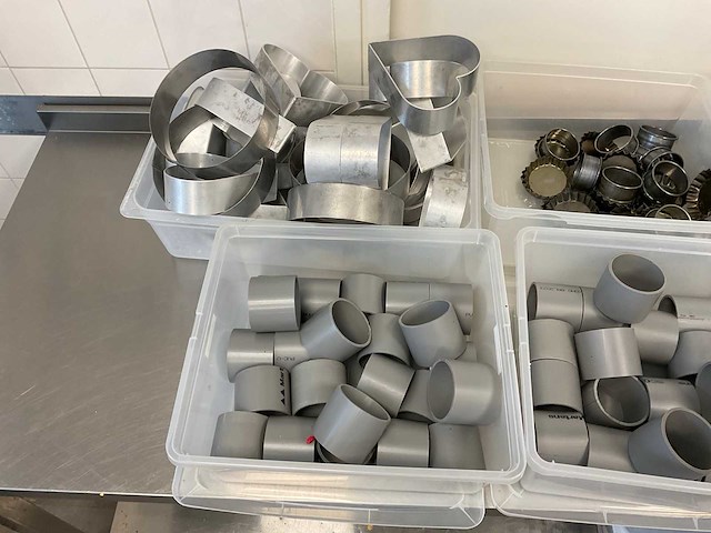 Partij bakkerij benodigdheden - afbeelding 1 van  3