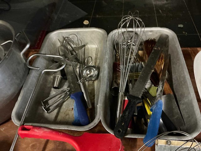 Partij bakkerij inventaris - afbeelding 4 van  17