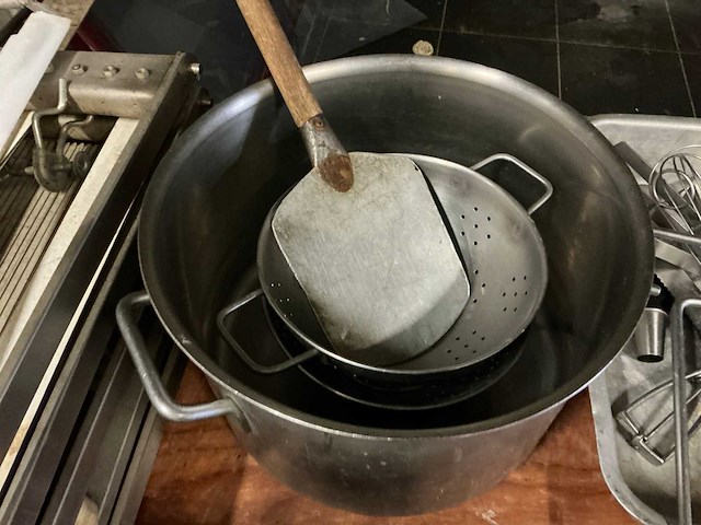 Partij bakkerij inventaris - afbeelding 5 van  17