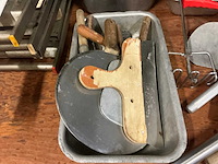 Partij bakkerij inventaris - afbeelding 7 van  17