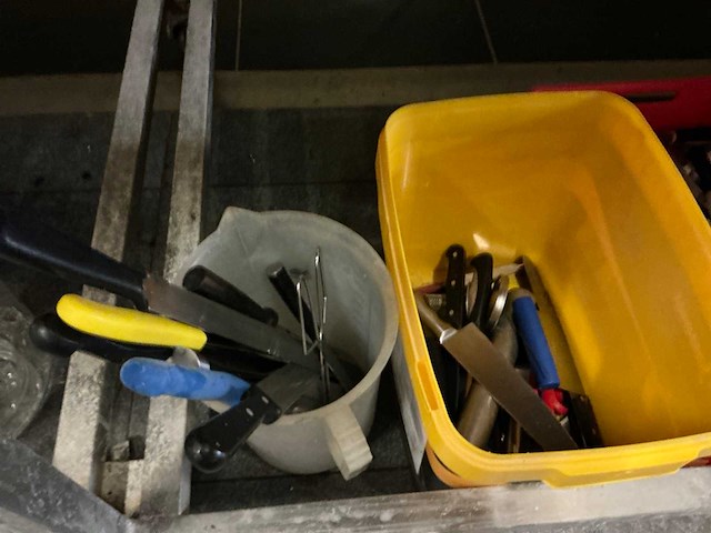 Partij bakkerij inventaris - afbeelding 14 van  17