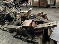 Partij balans bogies voor veerpakket - afbeelding 1 van  5