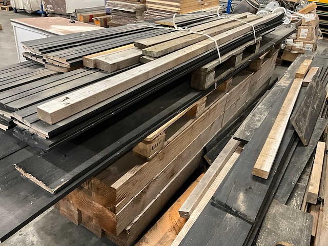 Partij balk en schuttingdelen - afbeelding 5 van  8