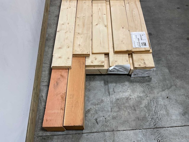 Partij balken diverse afmetingen - afbeelding 3 van  8