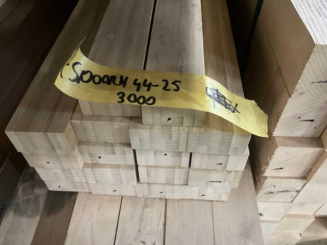 Partij balken en latten - afbeelding 11 van  11