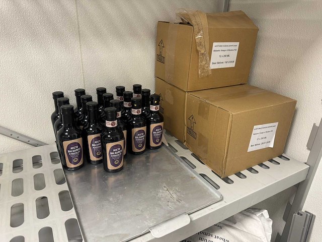 Partij balsamico azijn - afbeelding 1 van  4