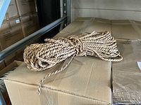 Partij banana twisted thickness 3-4mm length 40m (90x) - afbeelding 1 van  4