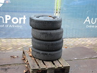 Partij banden bridgestone 215/65r17 - afbeelding 1 van  1