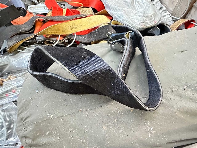 Partij banden en kabels - afbeelding 4 van  6