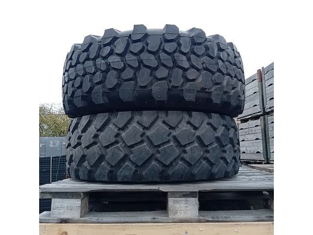 Partij banden, o.a. continental, michelin - afbeelding 10 van  13