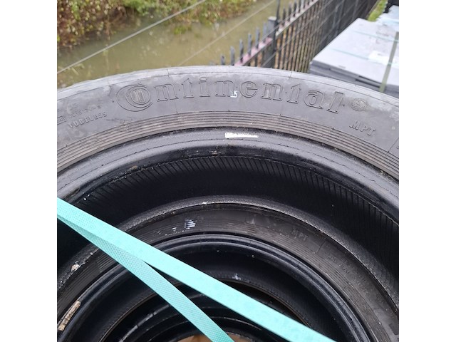 Partij banden, o.a. michelin, goodyear, continental - afbeelding 4 van  13