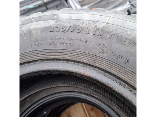 Partij banden, o.a. michelin, goodyear, continental - afbeelding 5 van  13