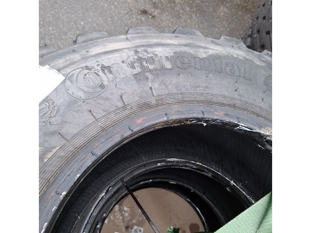 Partij banden, o.a. michelin, goodyear, continental - afbeelding 9 van  13