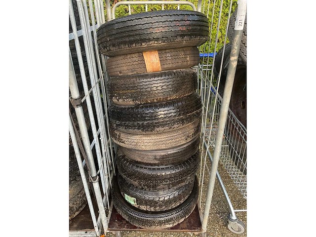 Partij banden - afbeelding 3 van  5