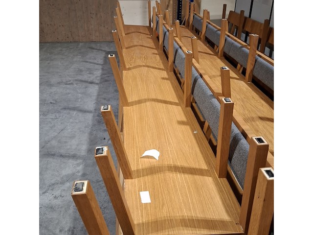 Partij bankjes - afbeelding 2 van  12