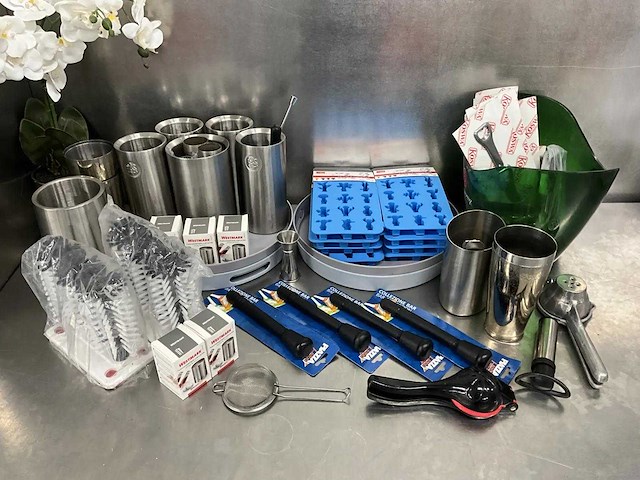 Partij barbenodigdheden - afbeelding 1 van  7