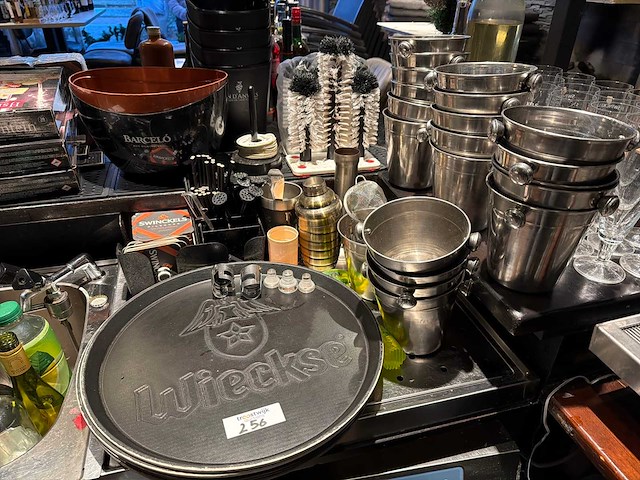 Partij barbenodigdheden - afbeelding 1 van  6